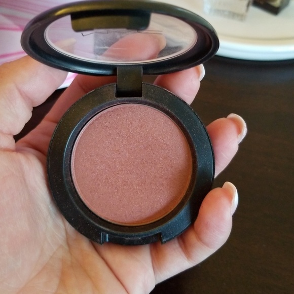 mac plum blush